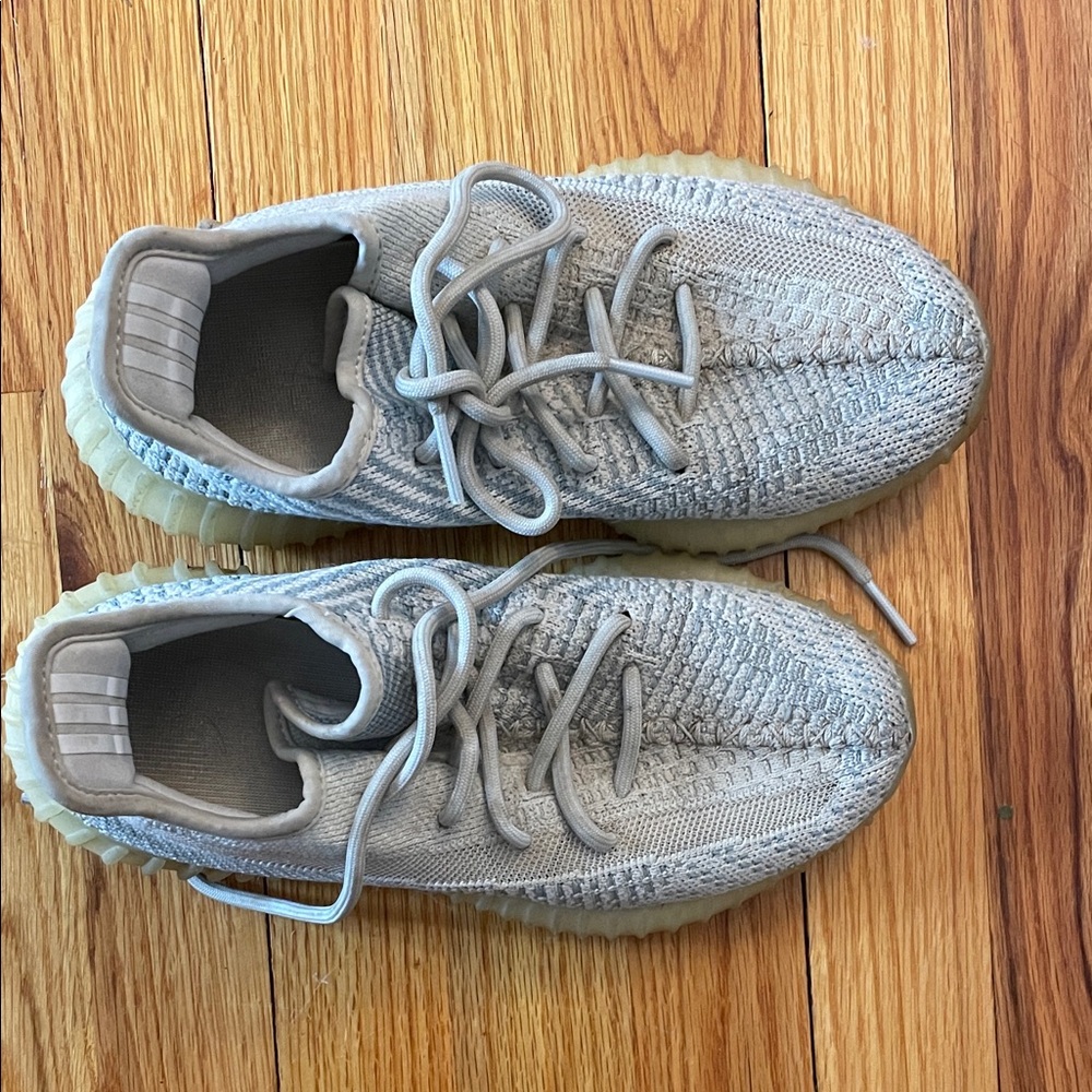 Yeezy Sneakers